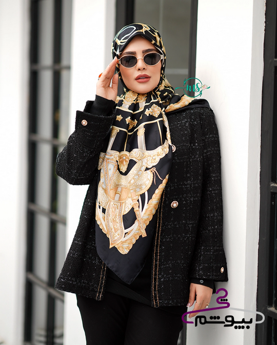 روسری طرح هرمس جواهر مشکی طلایی